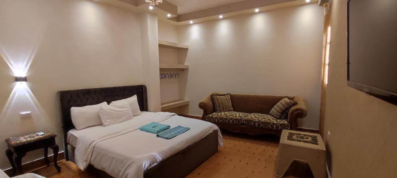 Hotel Pyramids Kingdom Kafret el-Gabal Exterior foto